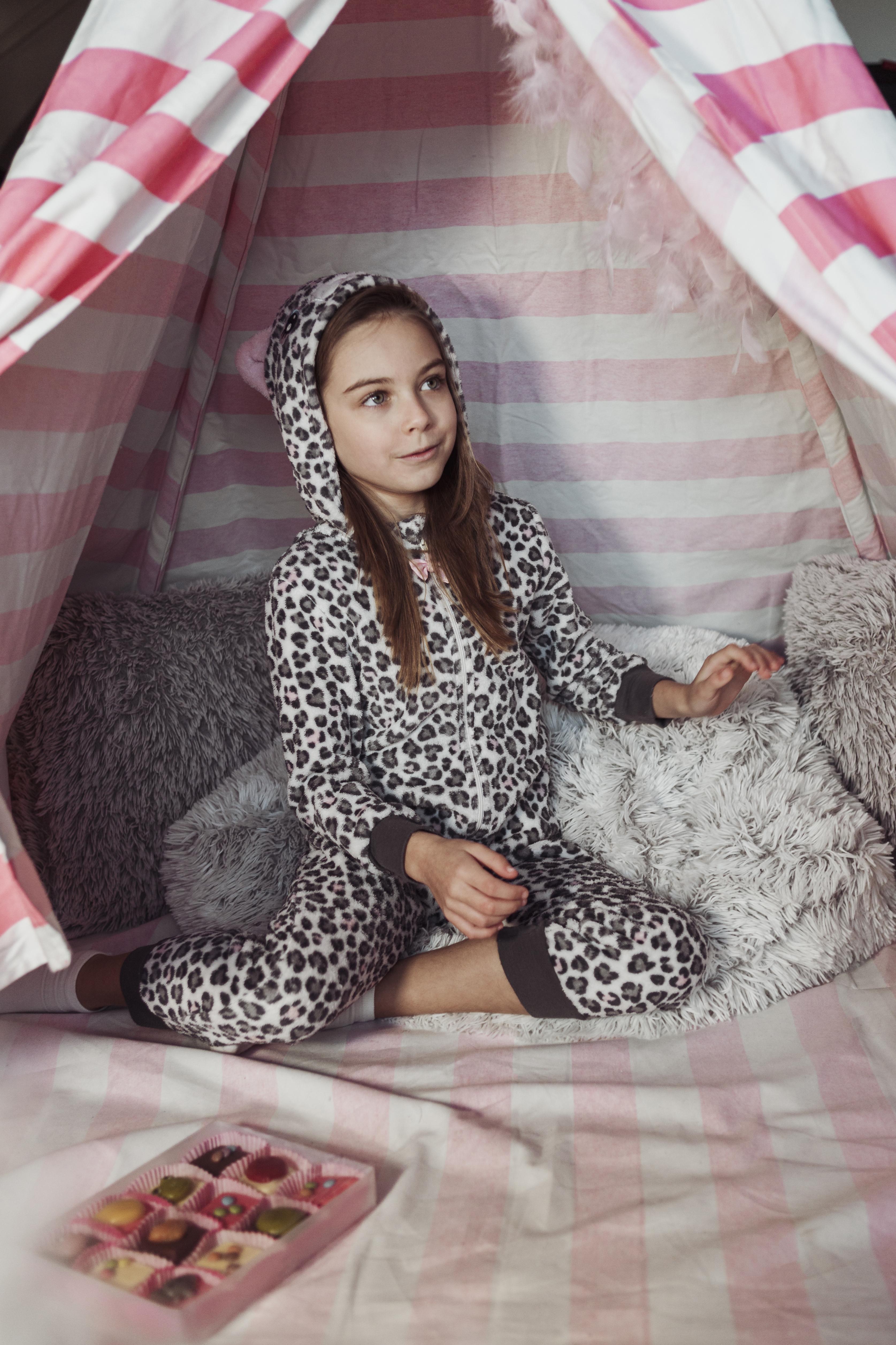 Pajama set with leopard print.