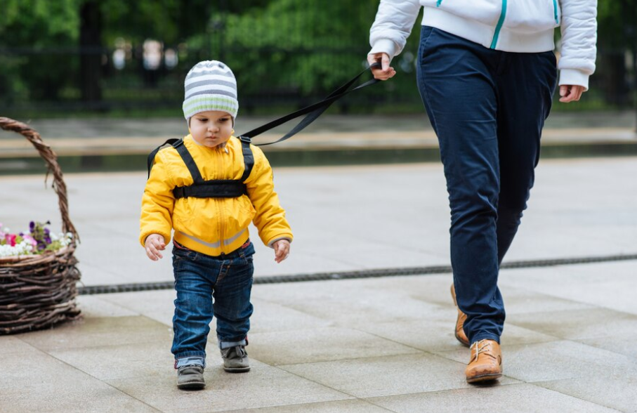 The Childrens Place Boys Baby and Toddler Pull on Straight Jeans